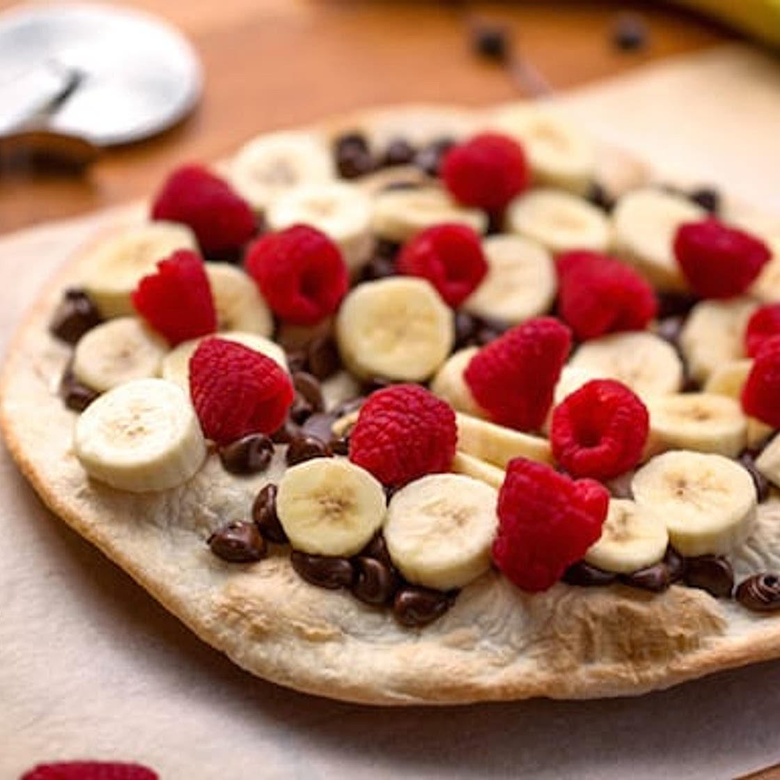 Chocolatey Banana Pizza