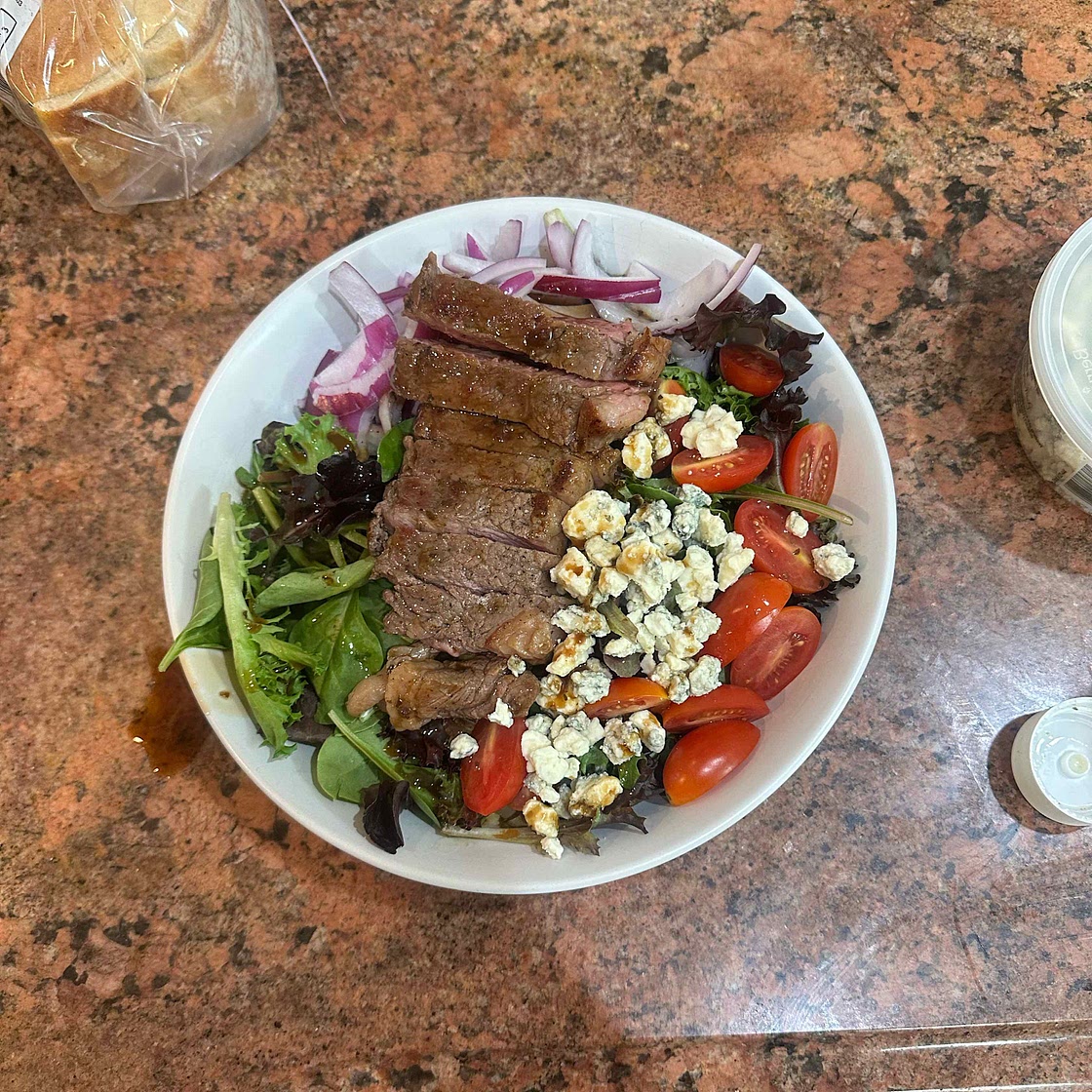Gorgonzola Steak Salad