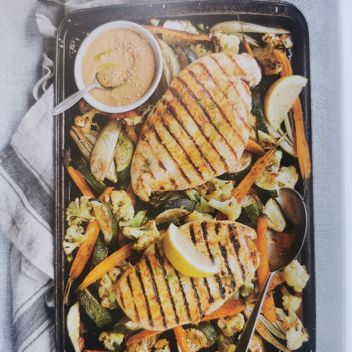 Gegrilde Kip met Easy Tahinsaus