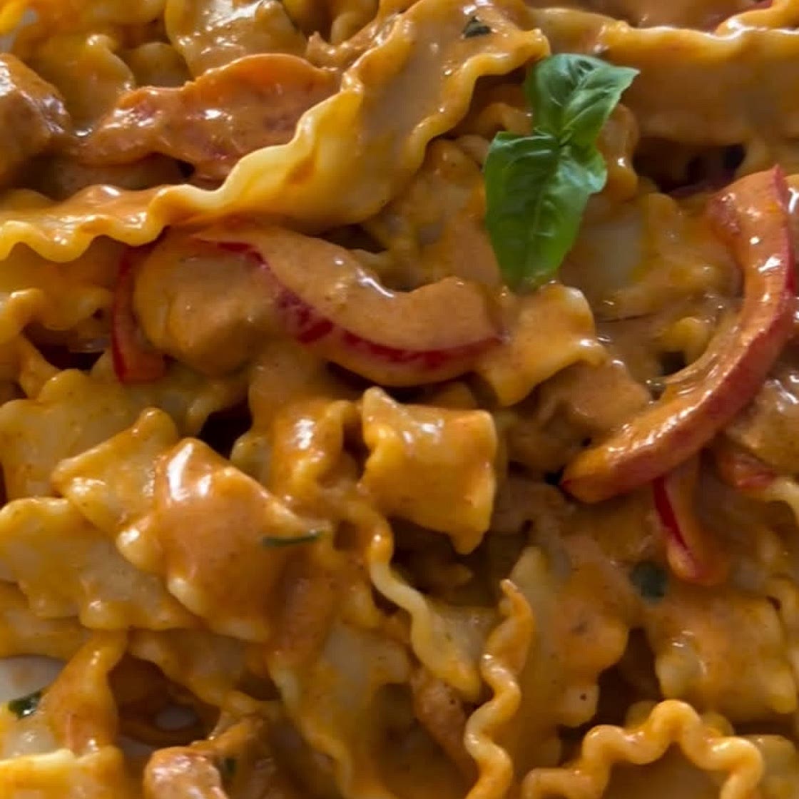 Paprika chicken noodles 