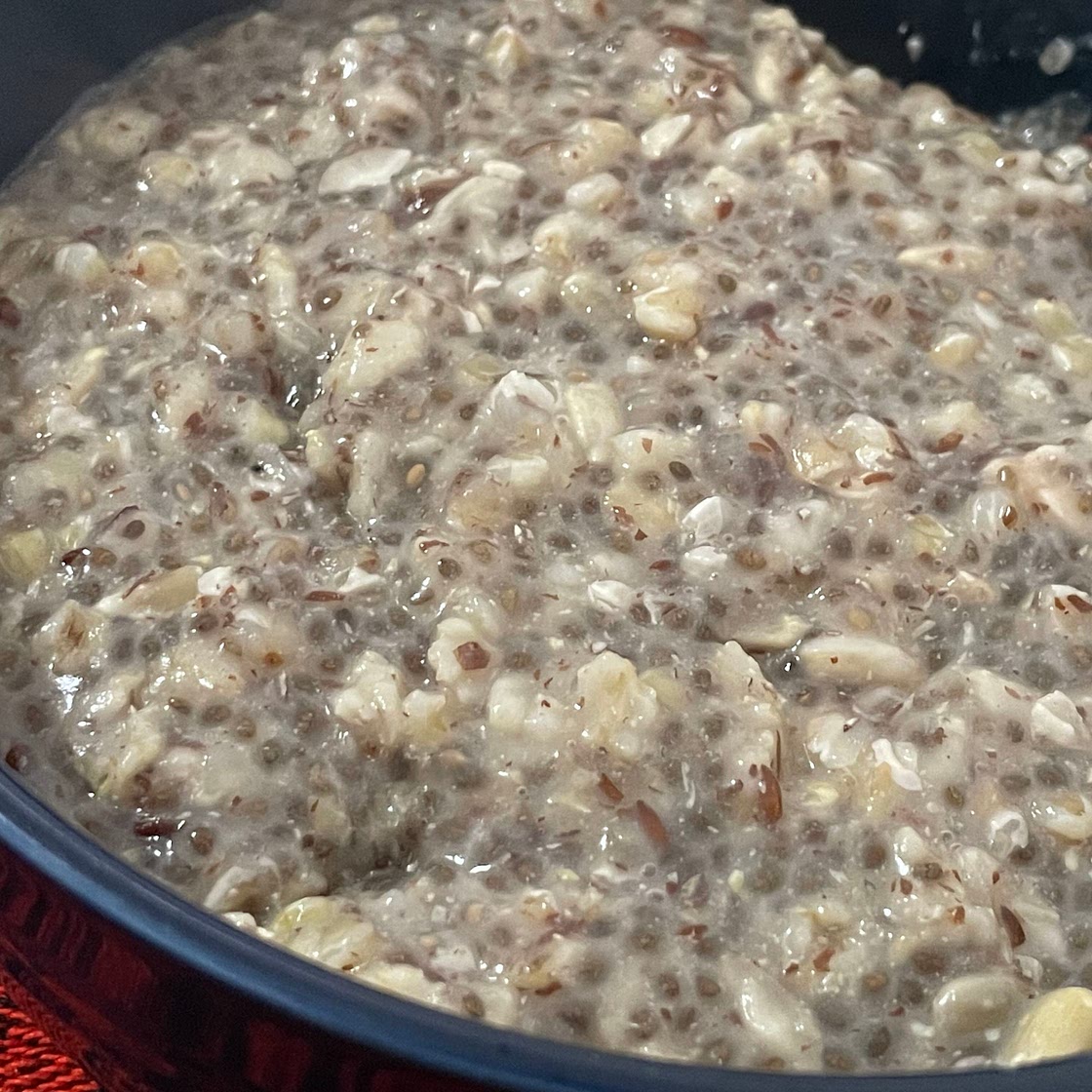 Morning oats with roasted buckwheat and hazelnuts