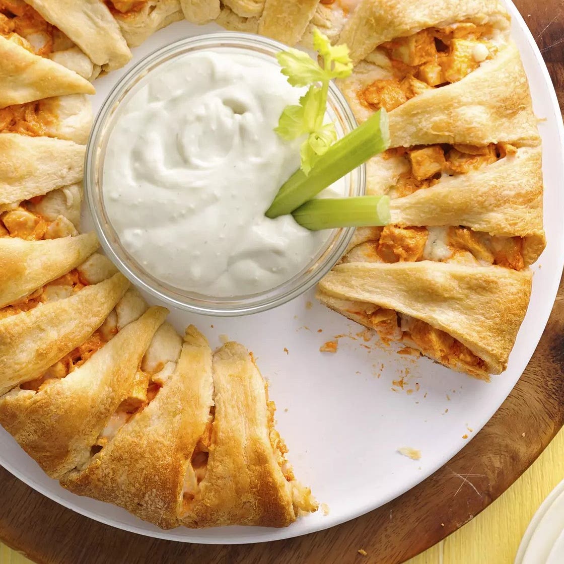 Buffalo Chicken Crescent Ring