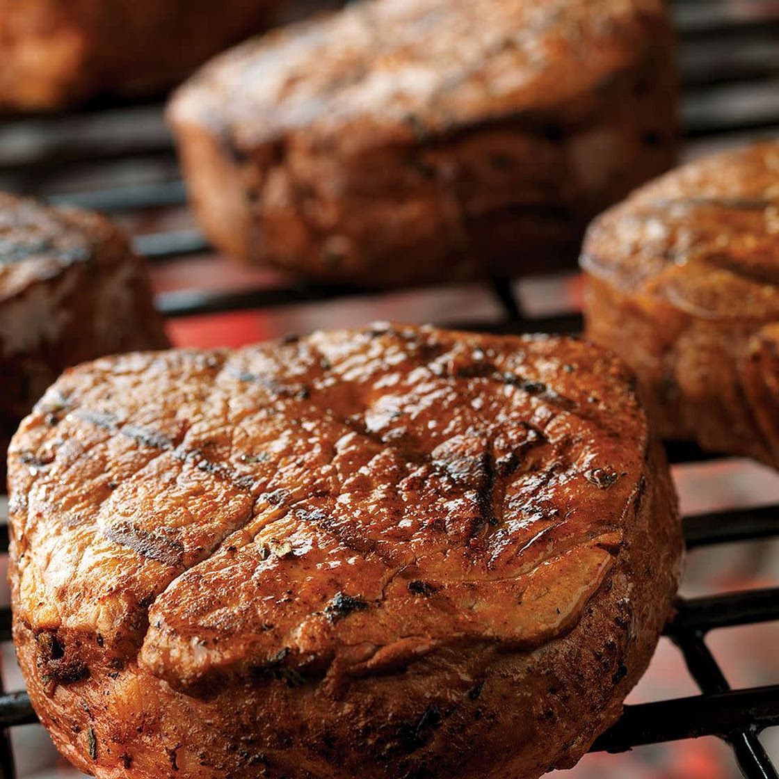 GARLIC-THYME RUBBED BEEF TENDERLOIN STEAKS