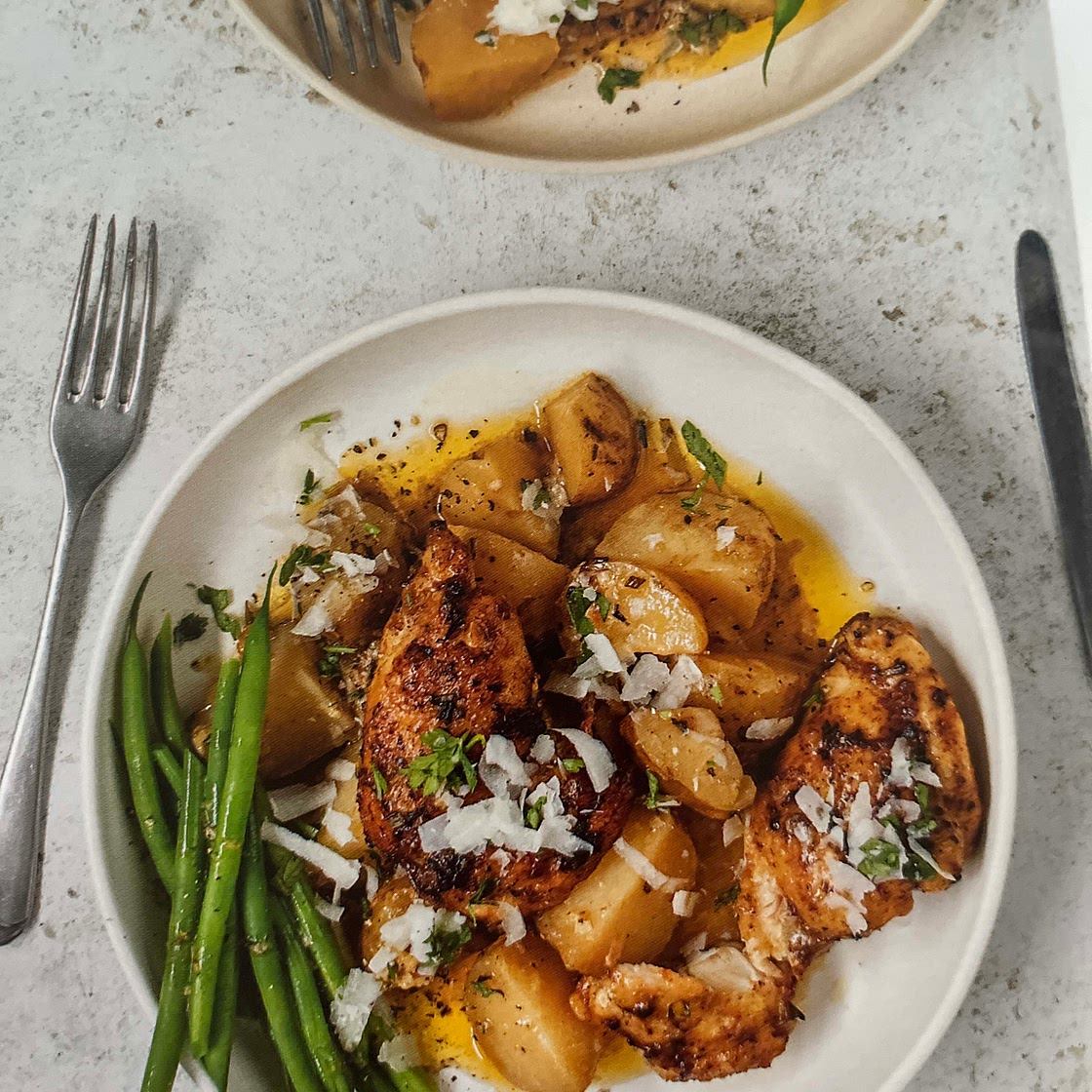 Garlic Parmesan chicken with potatoes 