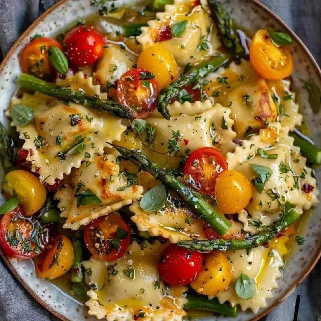 Ravioli with Tomatoes, Asparagus, Garlic, and Herbs