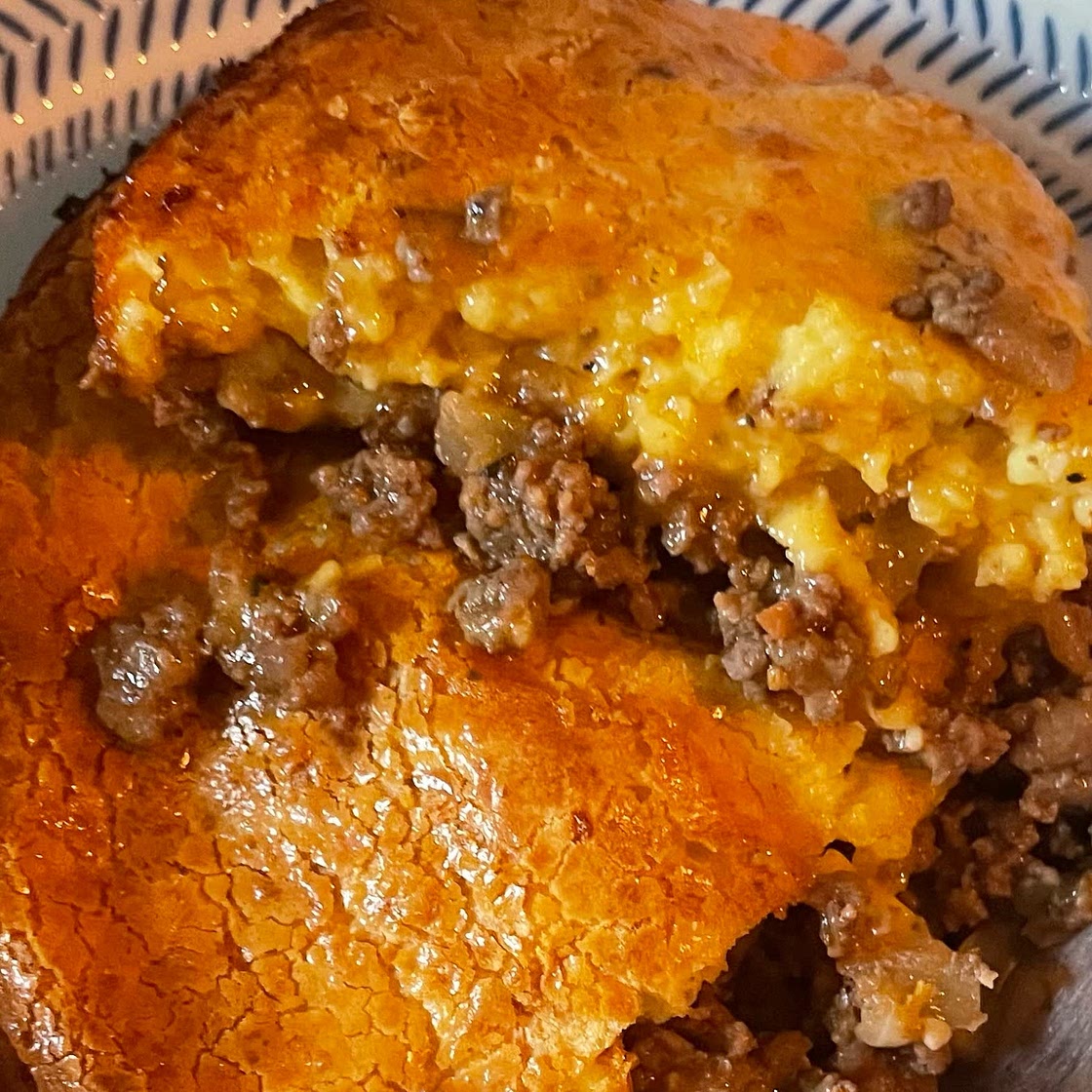Old Fashioned Impossible Cheeseburger Pie