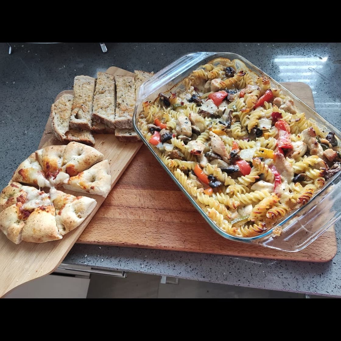 Pizza pasta!!