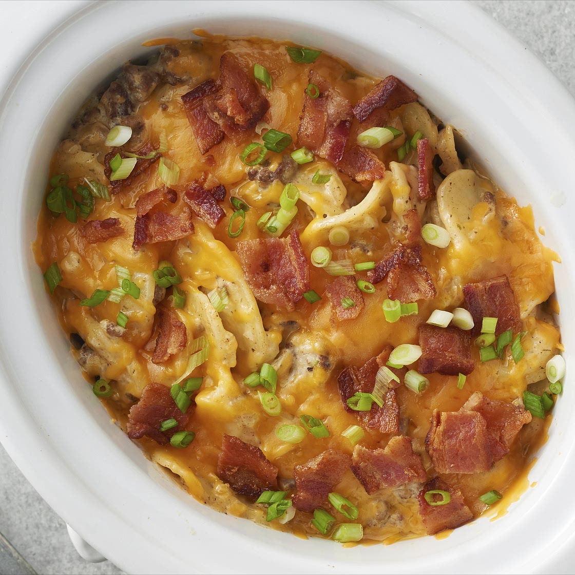 Slow-Cooker Beef and Scalloped Potatoes Casserole