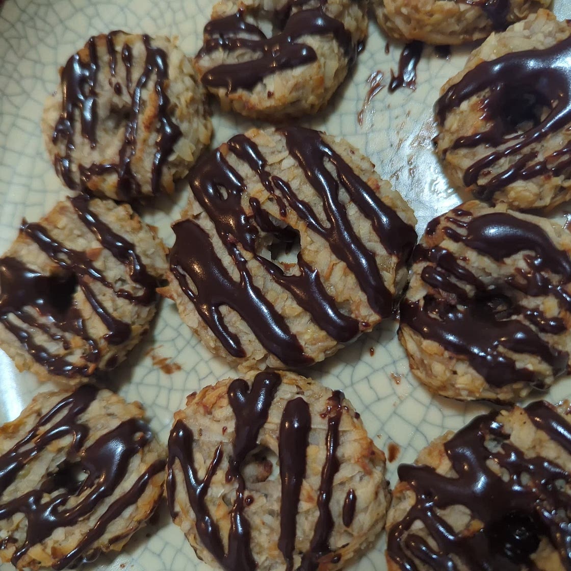4-Ingredient Samoas Cookies
