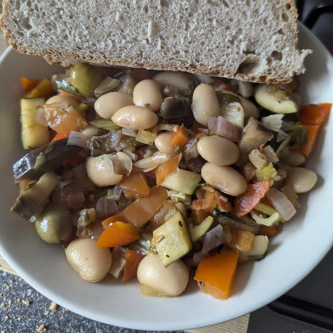 Slow cooker summer vegetable and butter bean stew