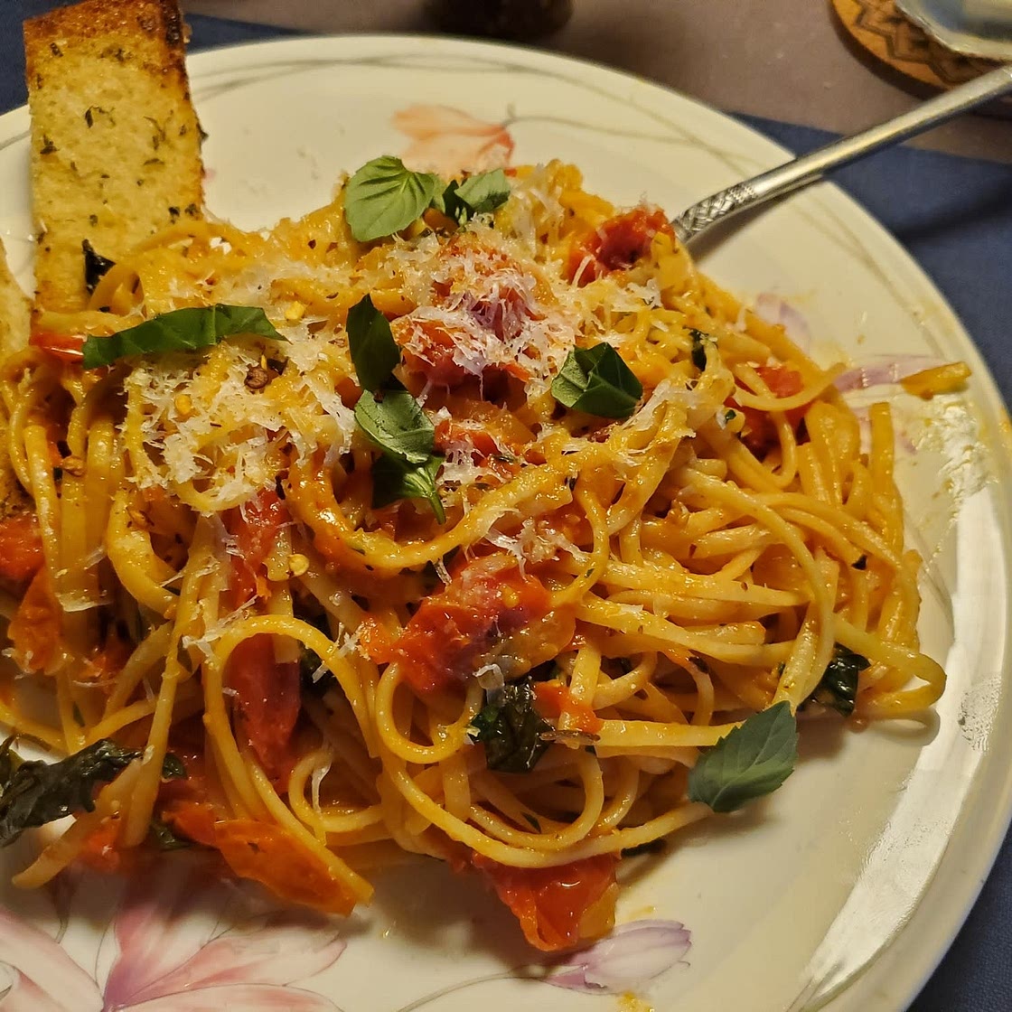 Fettuccine with Cherry Tomato Butter Sauce