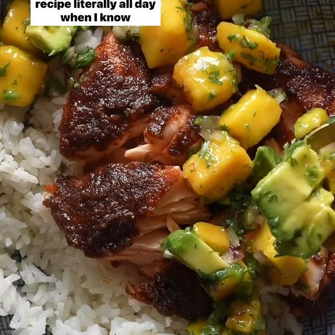 Mouthwatering BBQ Salmon with Mango Salsa 🤩