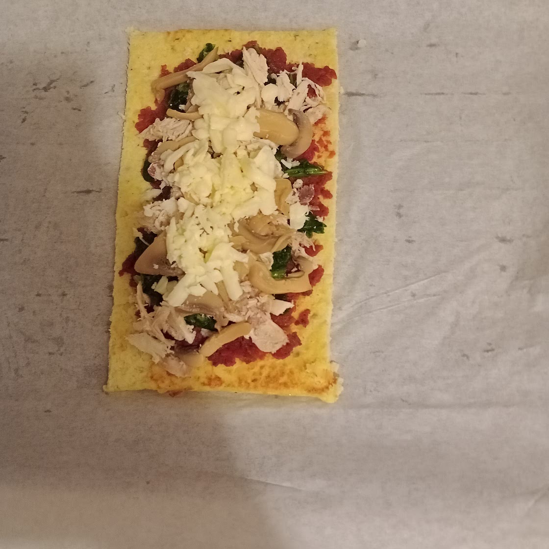Chicken, Spinach, Mushroom Pizza with Cauliflower Crust