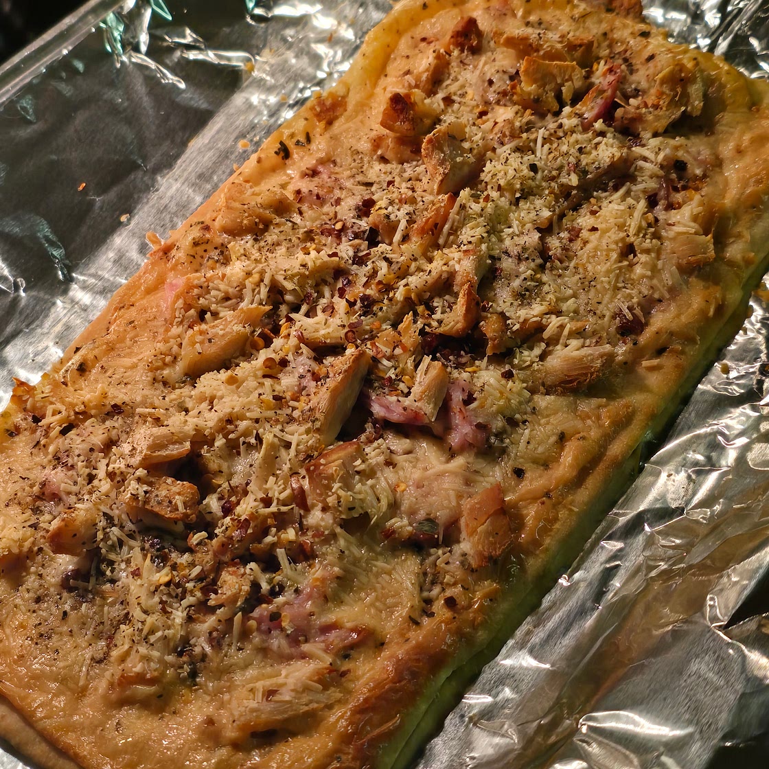 Nikki chicken flatbread pizza