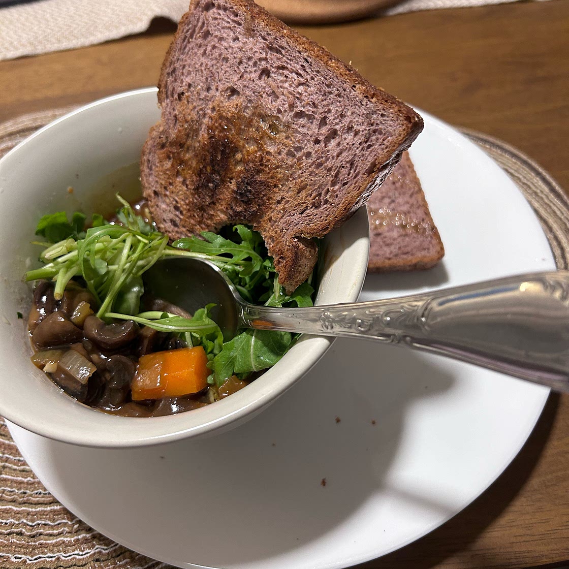30 Minute {Vegan} Portobello Mushroom Bourguignon