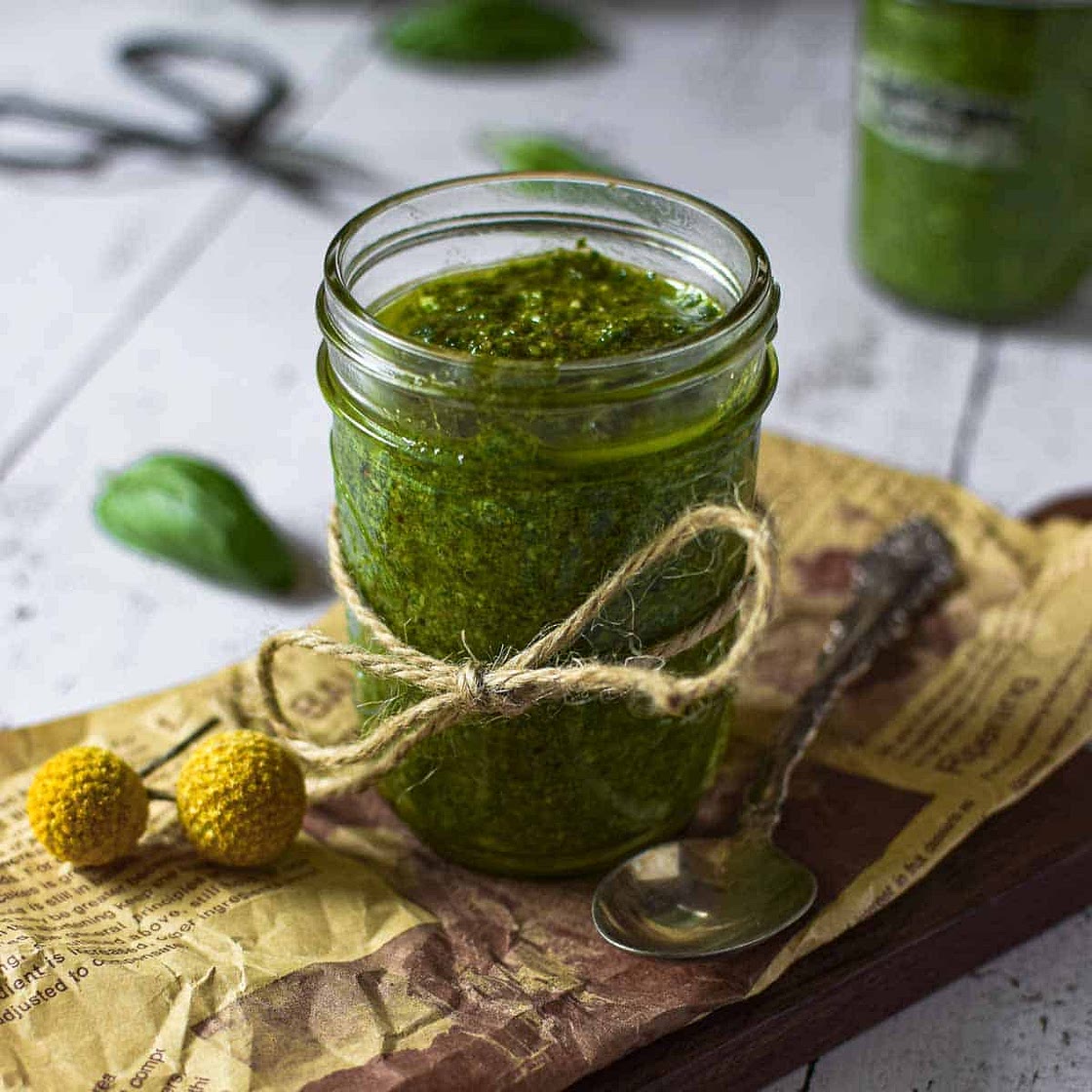 Roasted Garlic Pesto Sauce