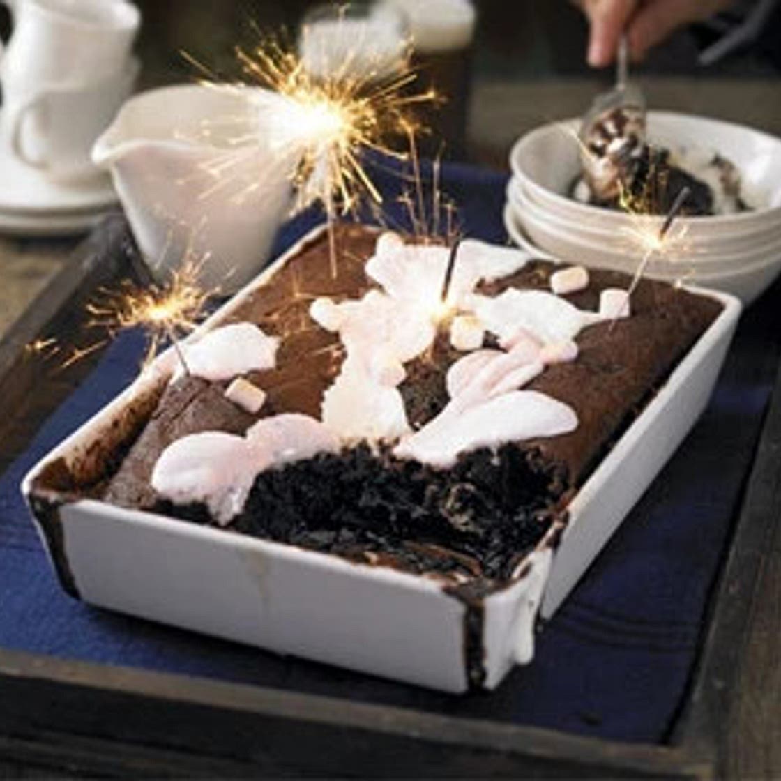sticky chocolate pudding with marshmallows