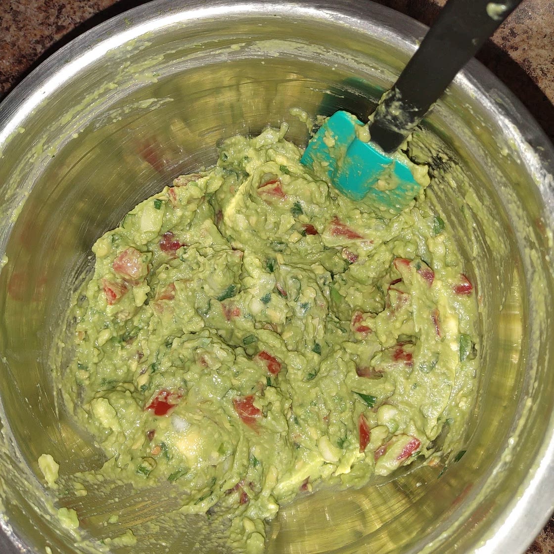 Best Ever Guacamole (Fresh, Easy & Authentic)