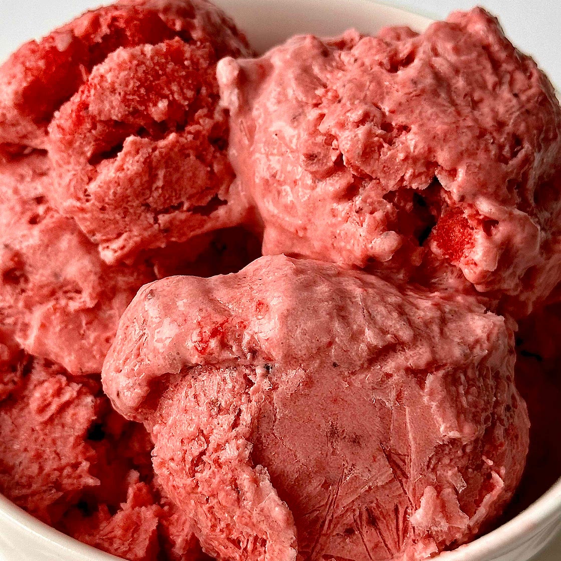 Vegan Strawberry Icecream 
