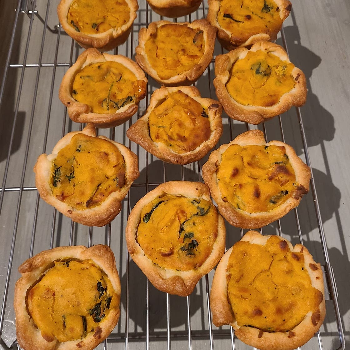 Vegan Mini Quiches (with Tofu, Spinach and Pistachios)