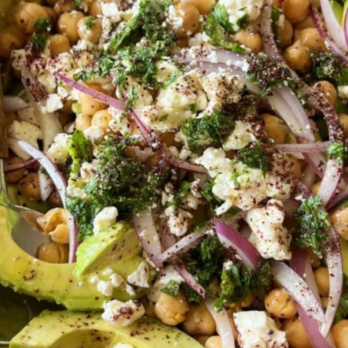 Quinoa chickpea avocado salad 