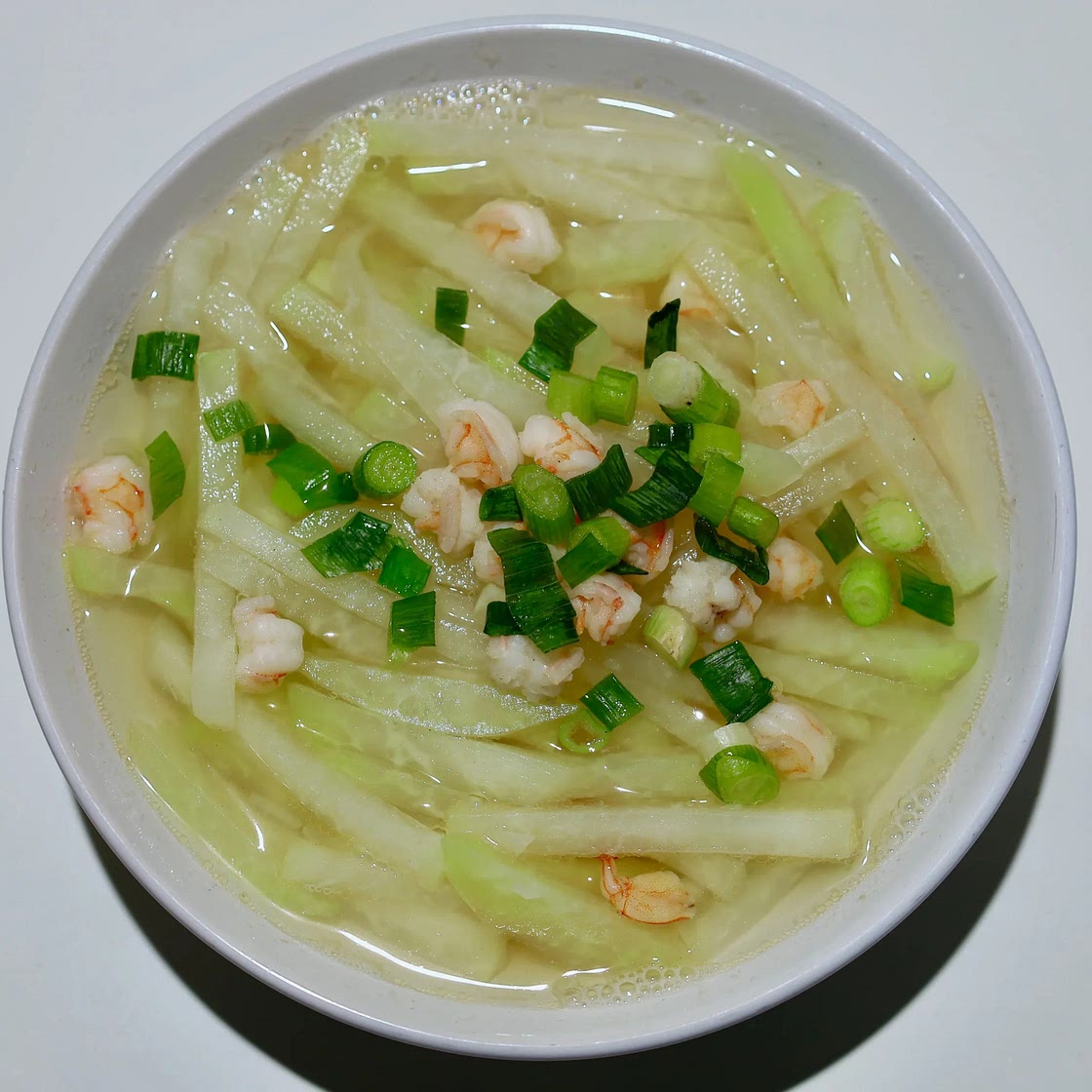 Kohlrabi Soup with Shrimp