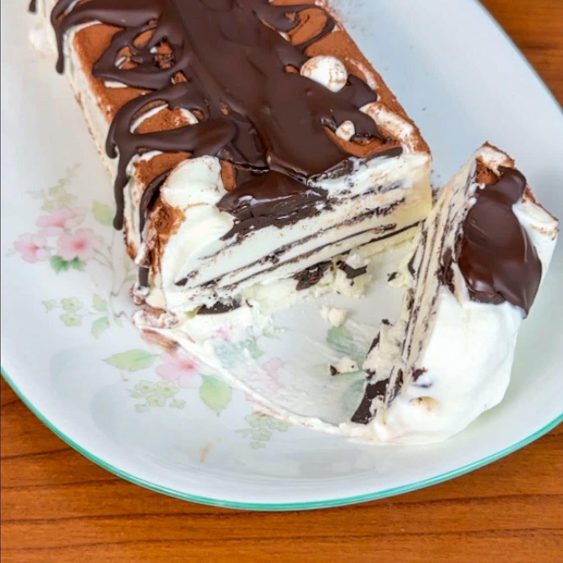 “VIENNETTA” ICE CREAM CAKE