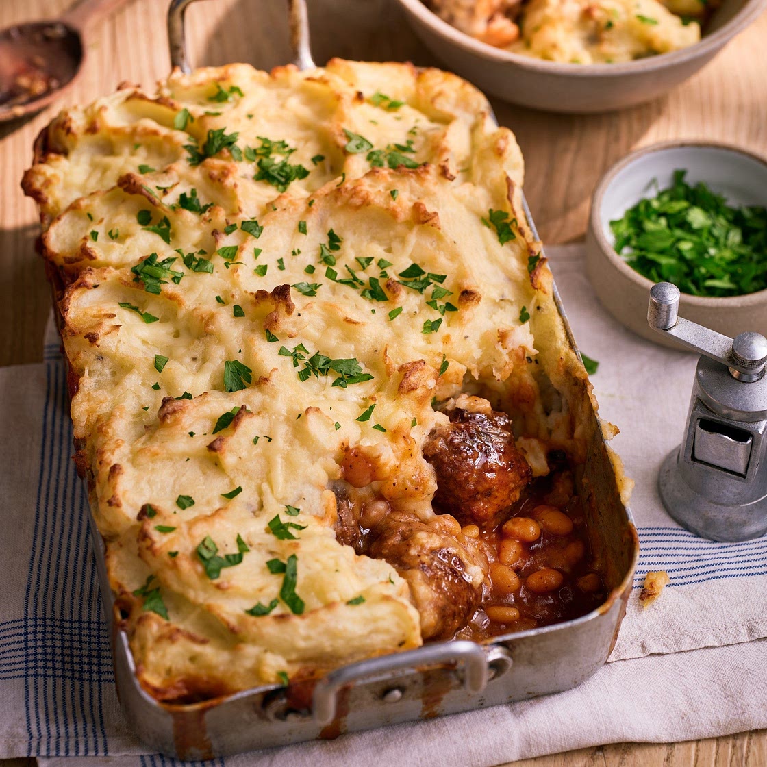 Meatball cowboy pie