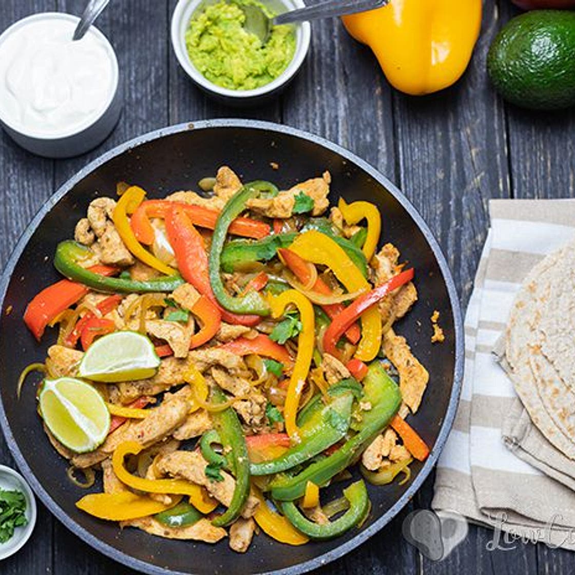 Super Easy Chicken Fajitas {Low Carb, Keto, Paleo Recipe}