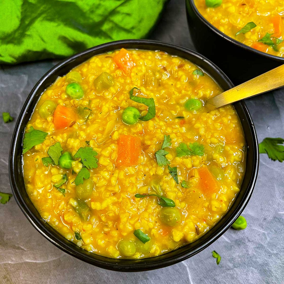 Indian Masala Oats (Savory Oatmeal)