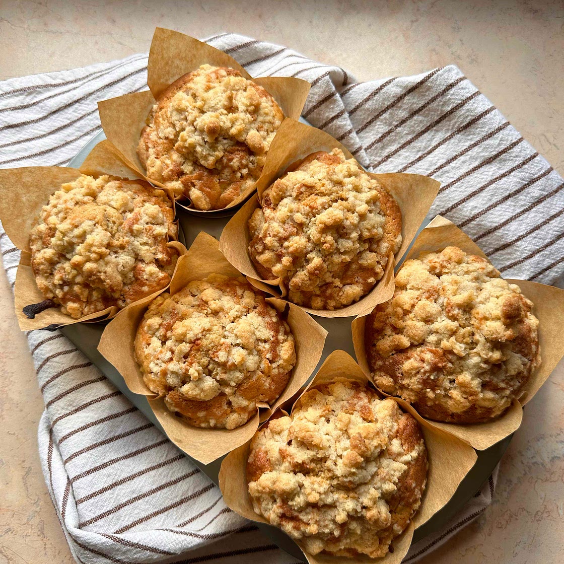 Peach crumble muffins 🧡
