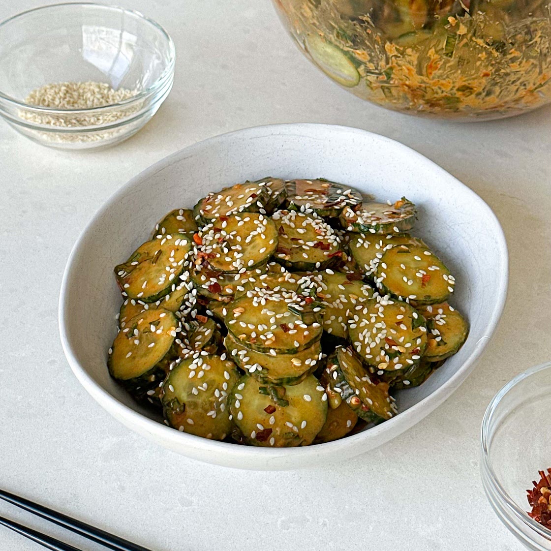 Spicy peanut cucumber salad
