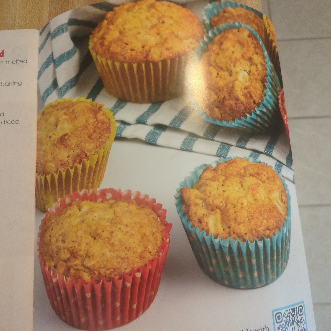 Apple muffins