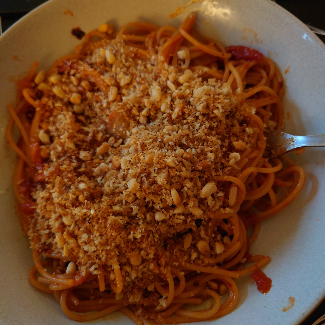 Kimchi and tomato spaghetti with sesame breadcrumbs