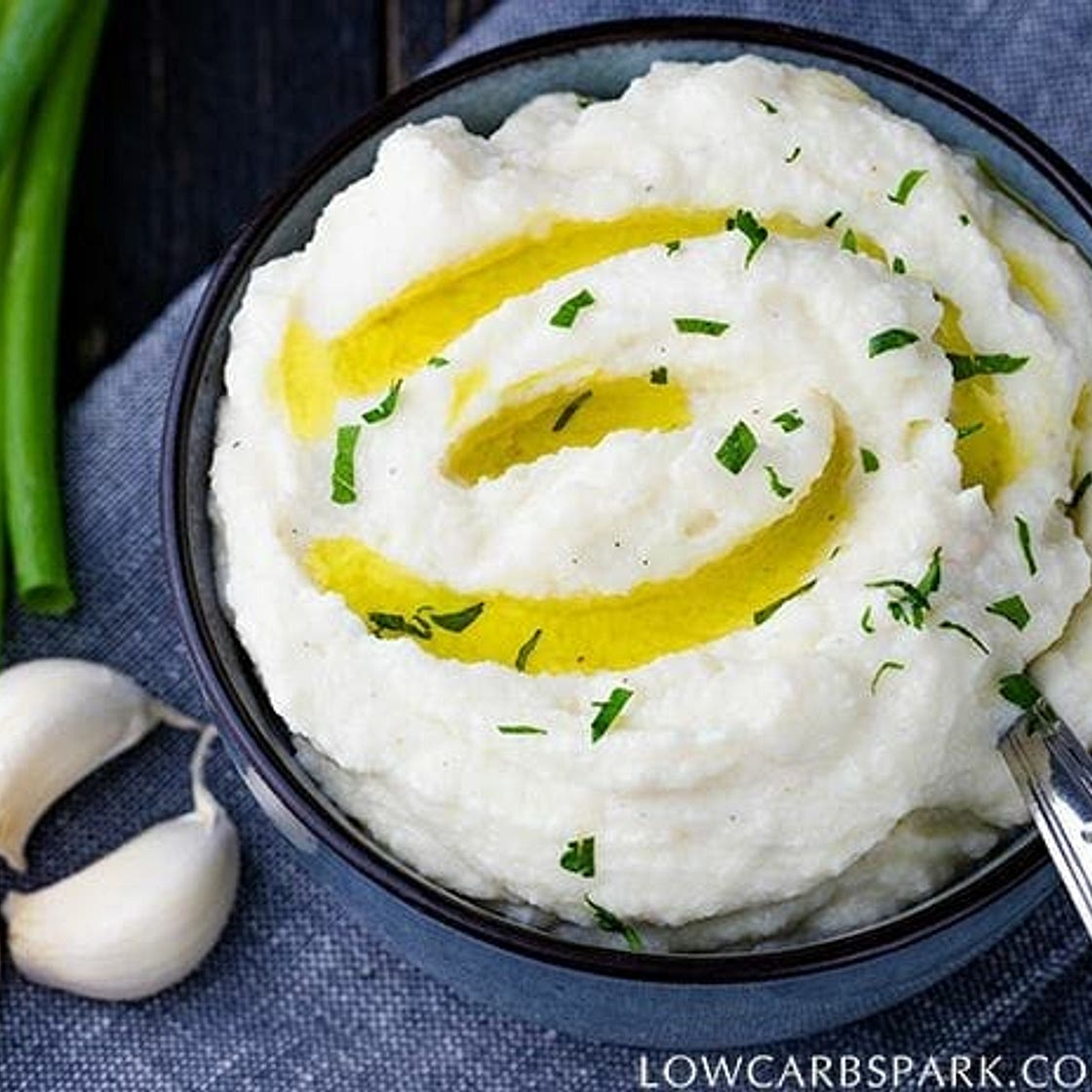 Easy Creamy Cauliflower Mashed Potatoes