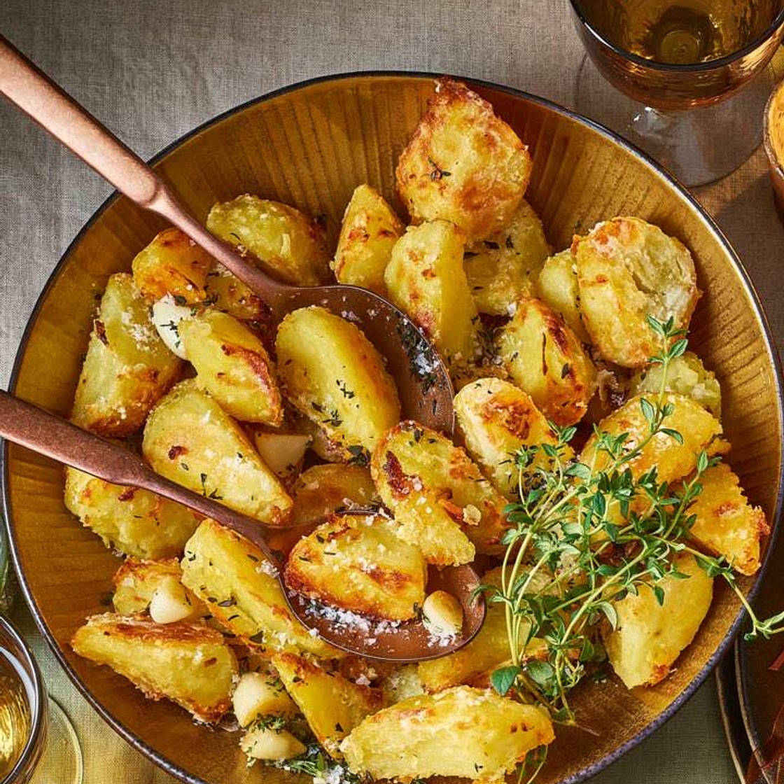 Thyme & Garlic roasted potatoes