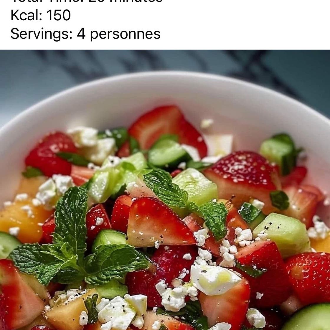 Salade de fraises, melon, concombre et féta