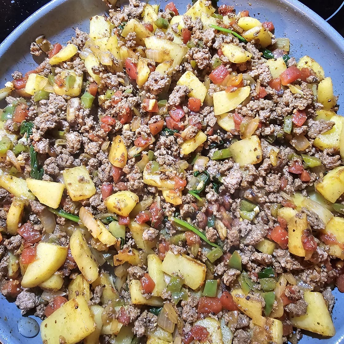 Ground Beef & Potatoes Skillet