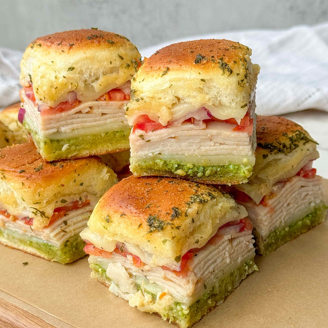 Pull-Apart Pesto Turkey Sliders 