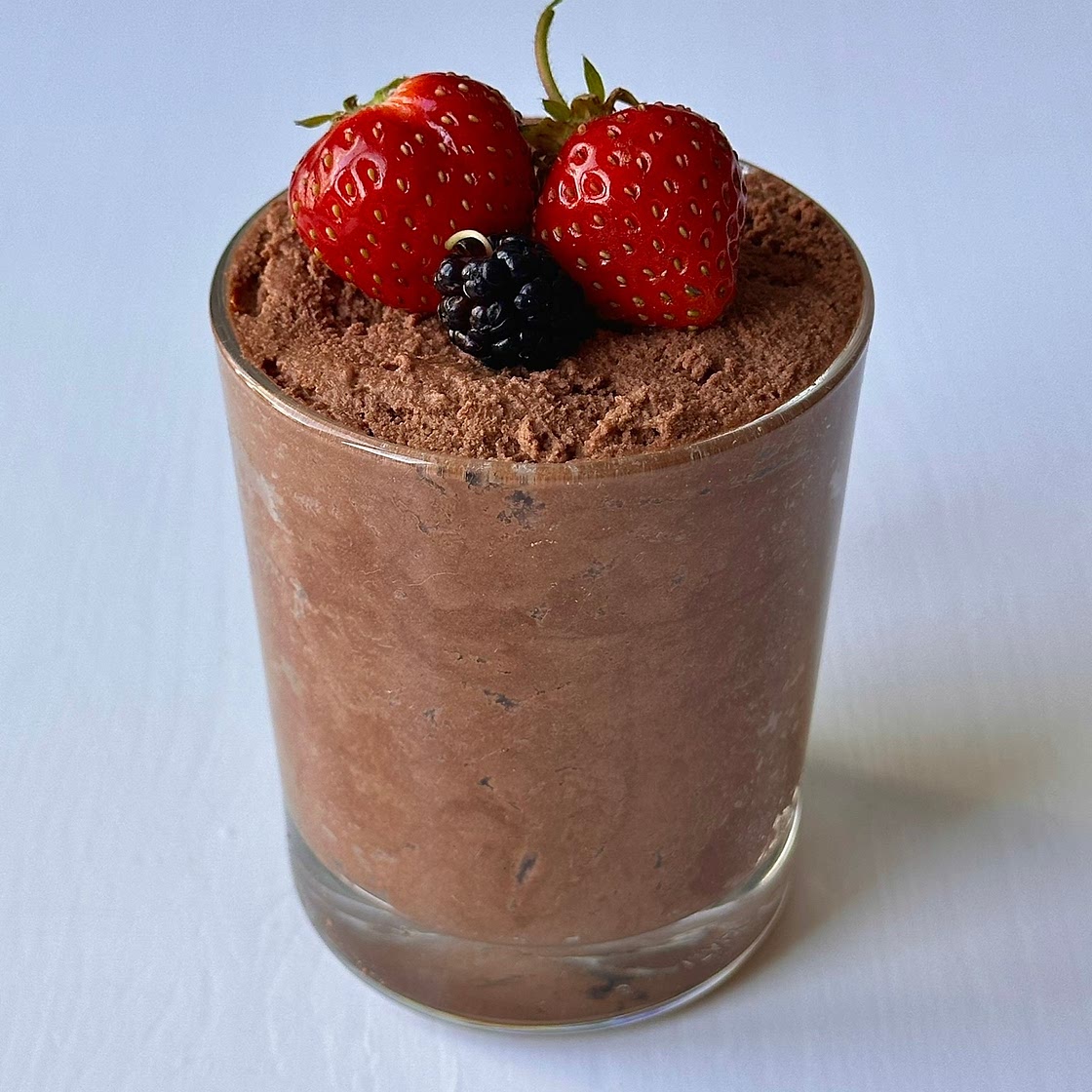 5 minute one Ingredient chocolate mousse 