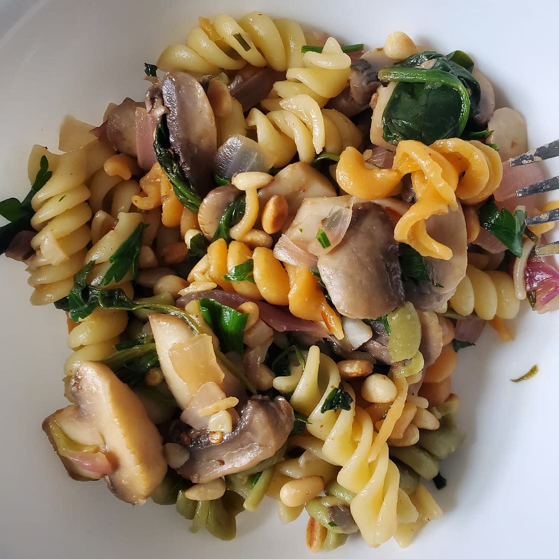 Vegan Mushroom Pasta with Spinach (easy recipe)