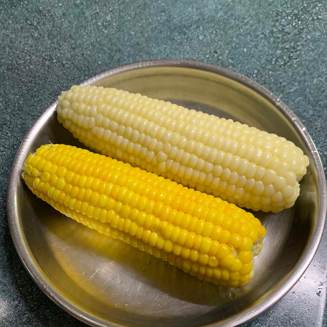 Steamed Corn on the Cob 