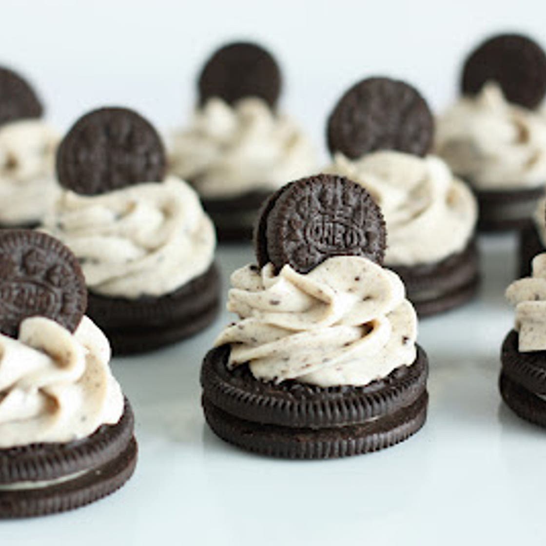 Oreo Cheesecake Bites (a no bake recipe)