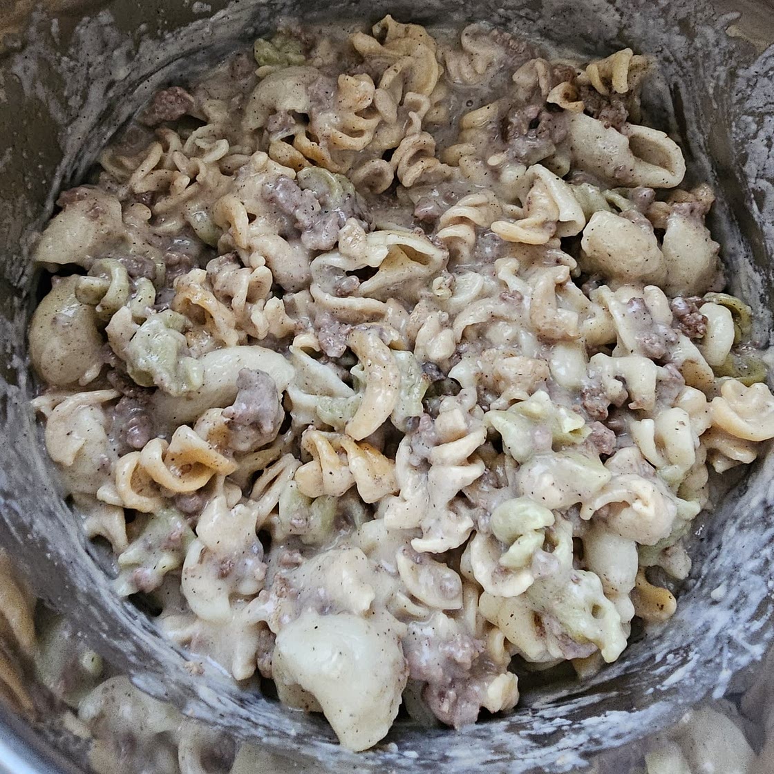 Instant Pot Cheesy Ground Beef and Noodles