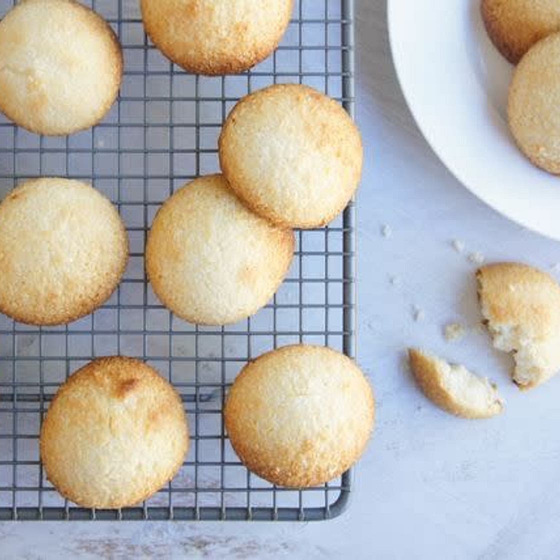 Chewy macaroons
