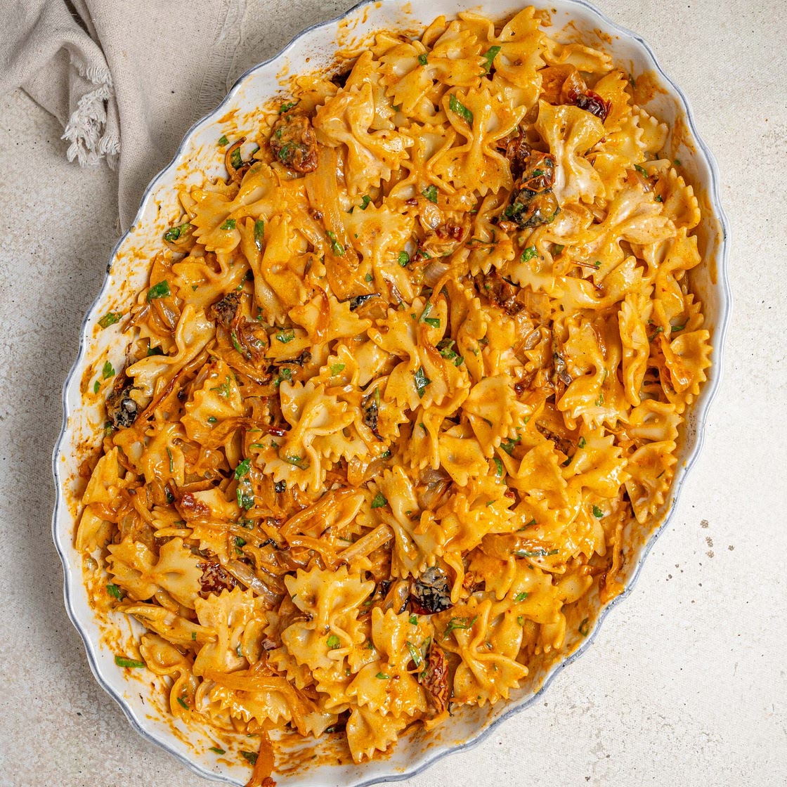 One Pan Caramelized Onion Pasta