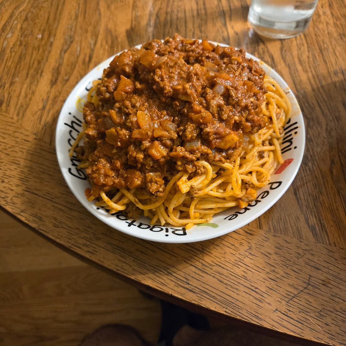 Pasta piccante al manzo