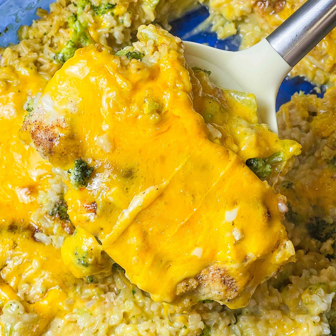 Cheesy Chicken Broccoli Casserole 