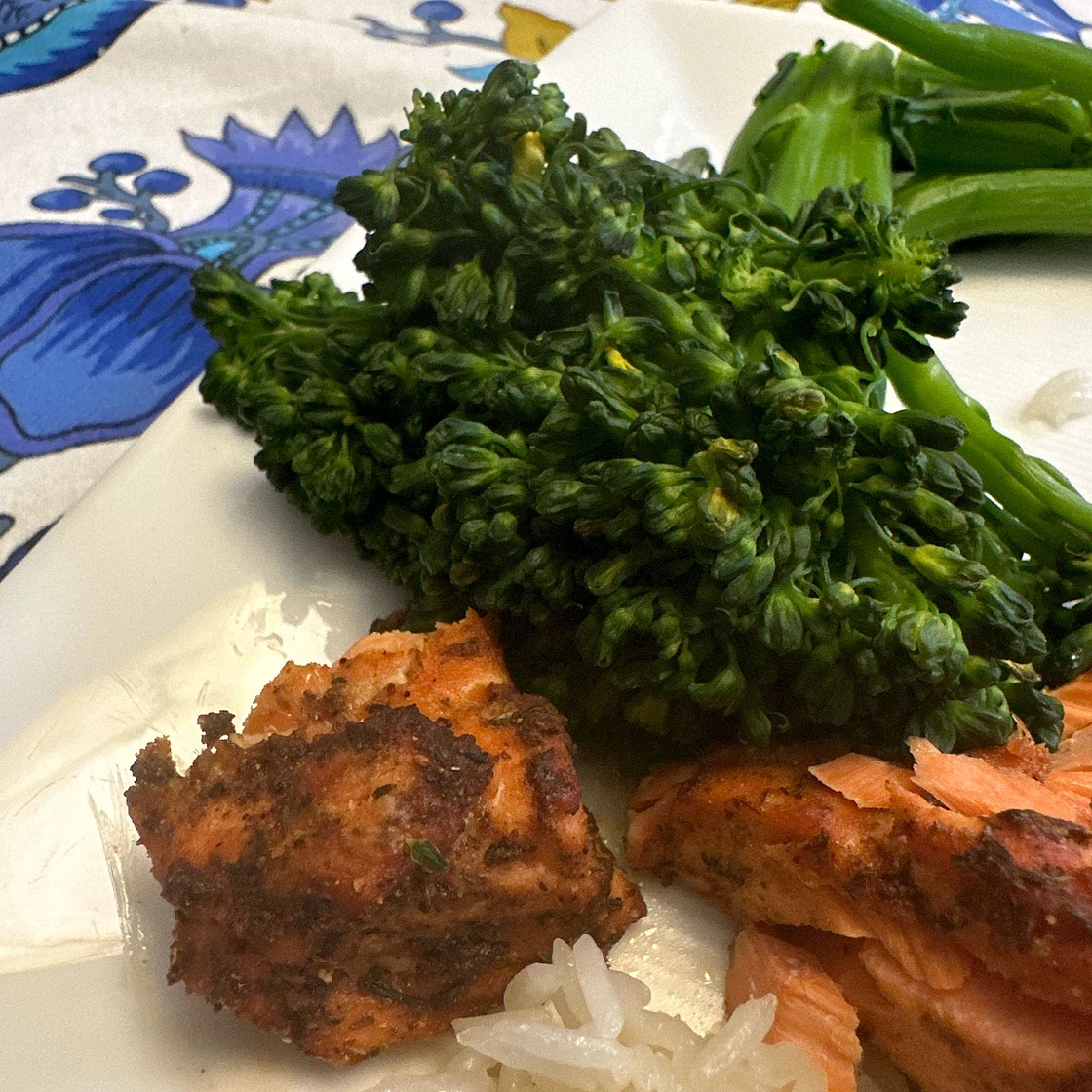 Blackened Air Fryer Salmon Bites