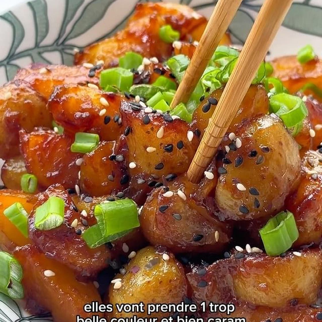 Pommes de terre caramélisées au miel et à la sauce soja. Pour 2-
